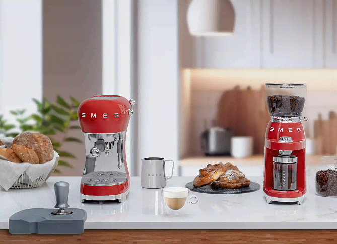 Капельная кофеварка SMEG